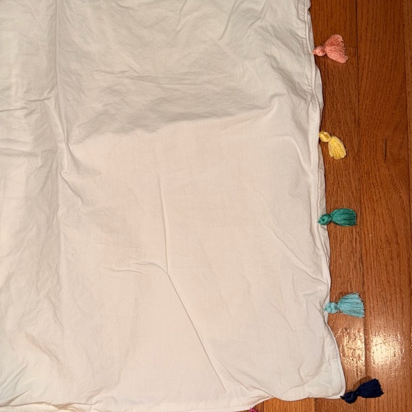 Pottery Barn Teen Tassel Pillow Shams – Set of 2 - Picture 5 of 8